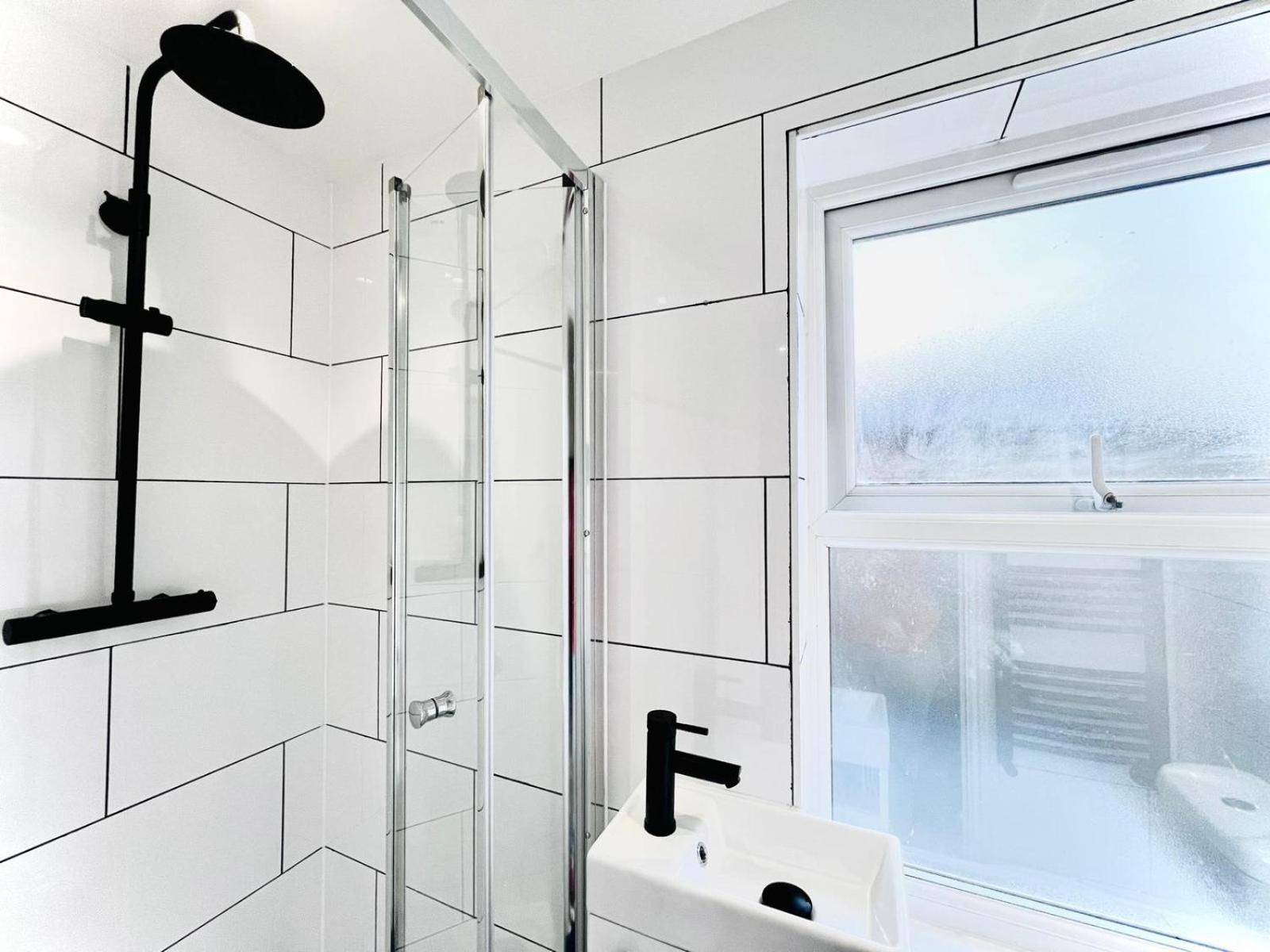 London 61 Central Studio, Ideal For Tourists High Recommend!!! Exterior photo